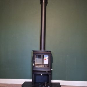 Log-Store-Stove-with-twin-wall-insulated-flue-system-1.jpg